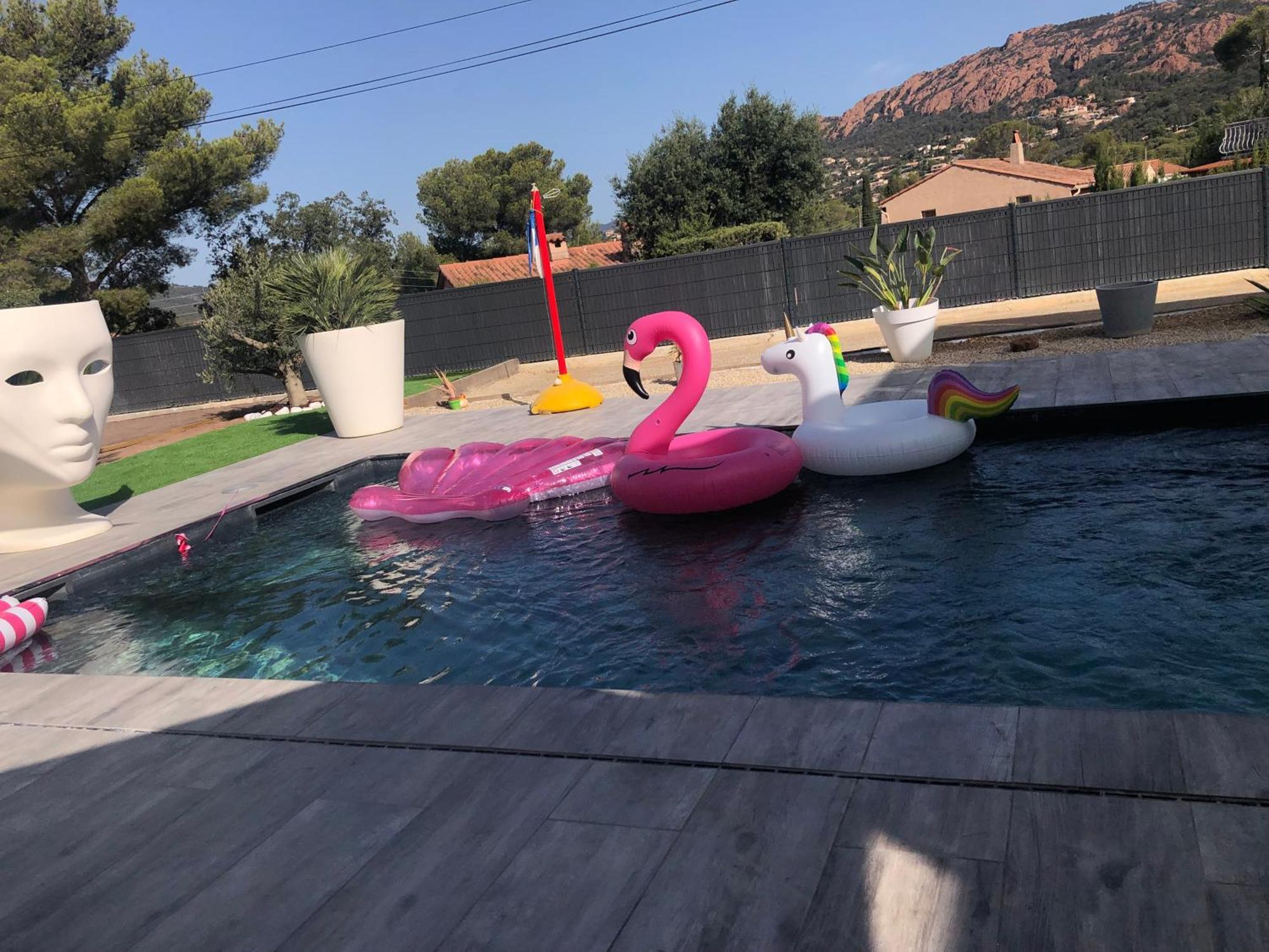 Maison Avec Piscine Saint-Raphaël Kültér fotó